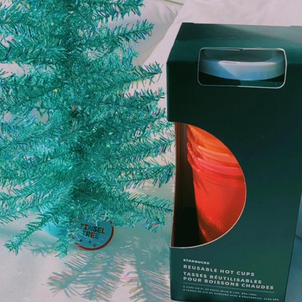 Starbucks holiday cup tumbler set